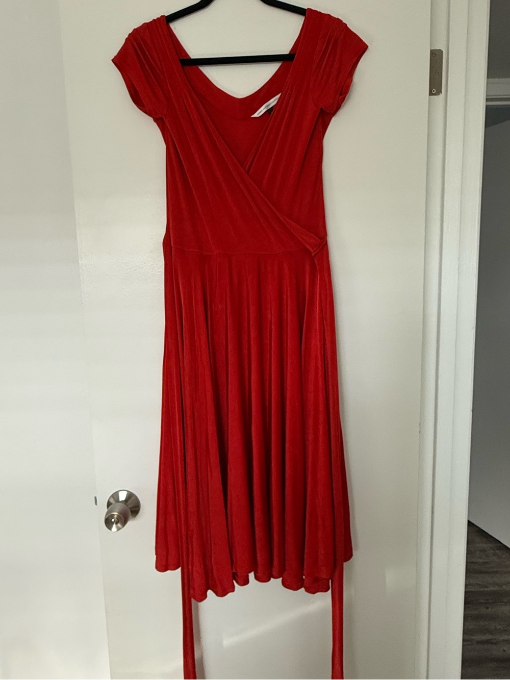 Diane von Furstenberg Red Wrap Dress – Size 10